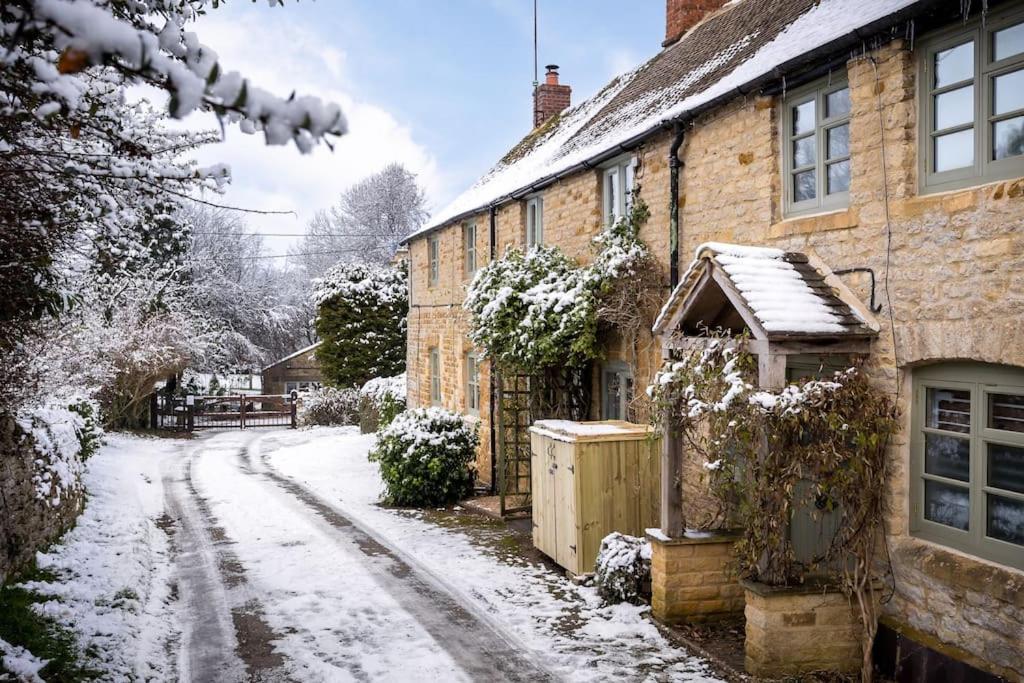 Charming 17Th Century Cotswold Cottage Adlestrop Zewnętrze zdjęcie