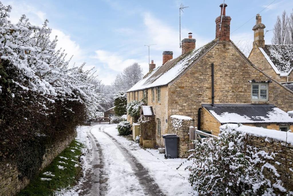 Charming 17Th Century Cotswold Cottage Adlestrop Zewnętrze zdjęcie
