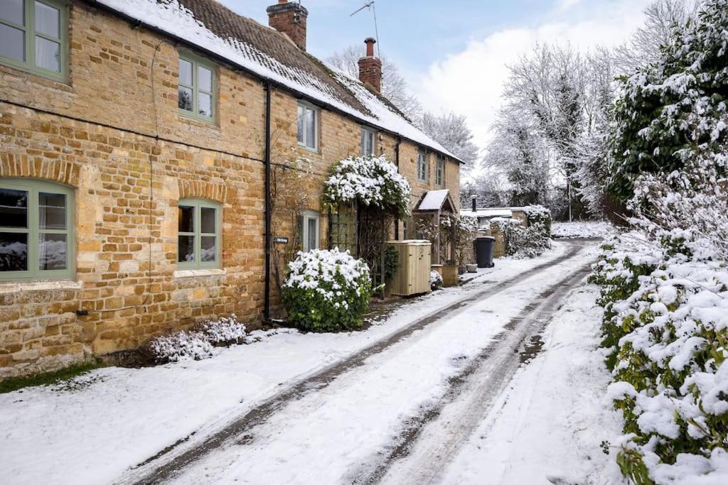 Charming 17Th Century Cotswold Cottage Adlestrop Zewnętrze zdjęcie