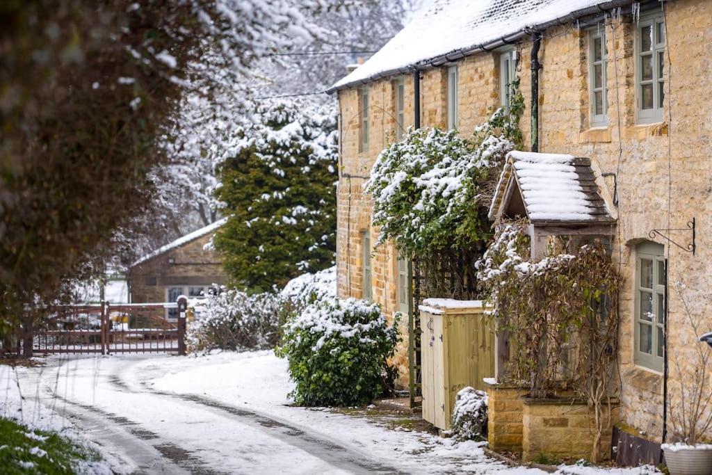 Charming 17Th Century Cotswold Cottage Adlestrop Zewnętrze zdjęcie