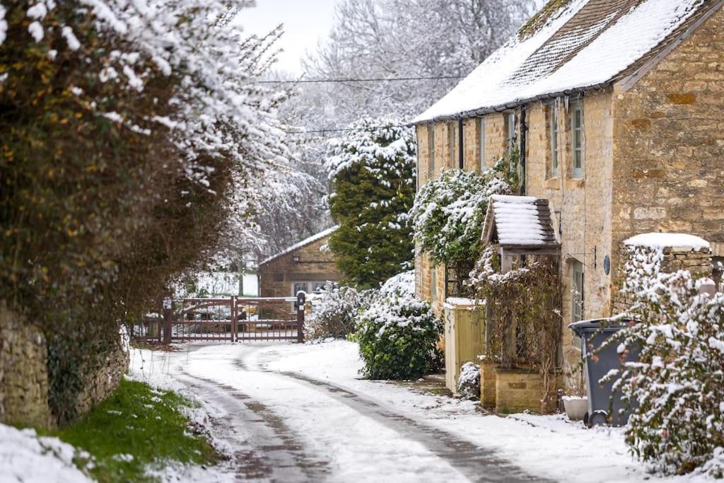 Charming 17Th Century Cotswold Cottage Adlestrop Zewnętrze zdjęcie